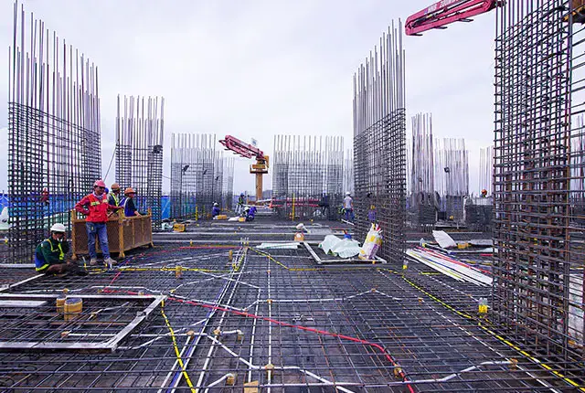 Thi công cốt thép sàn tầng 28 block Saturn