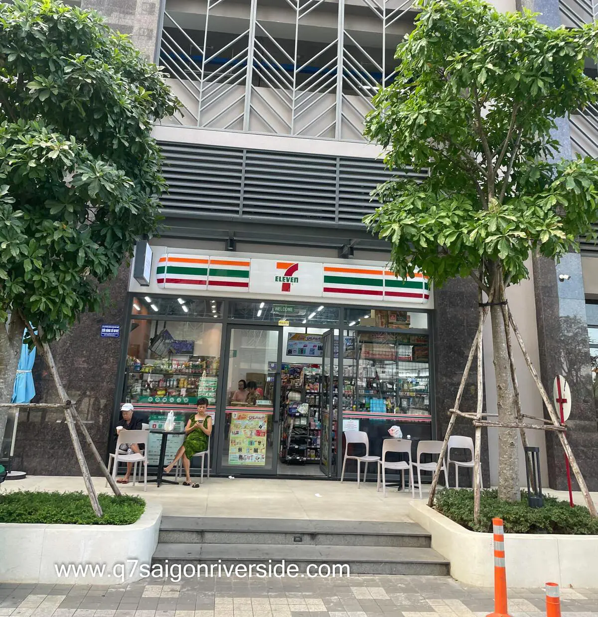 7 ELEVEN