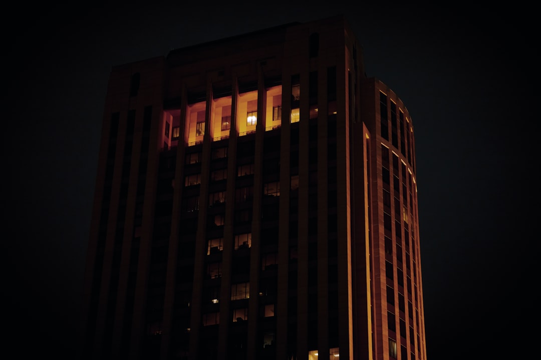 Phân tích thanh khoản căn hộ Q7 Saigon Riverside năm 2026 (Đánh giá thanh khoản phù hợp nhà đầu tư theo dõi khả năng thoát hàng và vòng quay vốn. / Hỏi đáp: Căn hộ Q7 Saigon Riverside có dễ mua bán lại không?) — hình 1