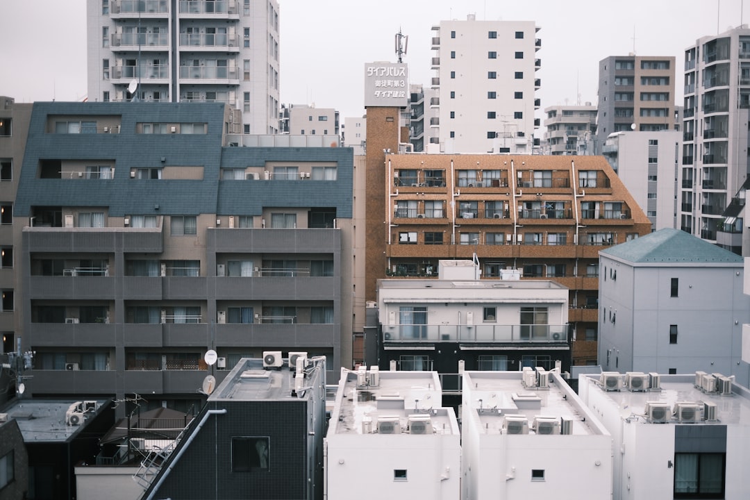 Căn hộ quận 7 cho thuê có còn hấp dẫn năm 2026 (Nhà đầu tư quan tâm khả năng cho thuê ổn định tại khu có nhiều chuyên gia và gia đình nước ngoài. / Hỏi đáp: Giá cho thuê căn hộ quận 7 hiện nay là bao nhiêu?) — hình 1