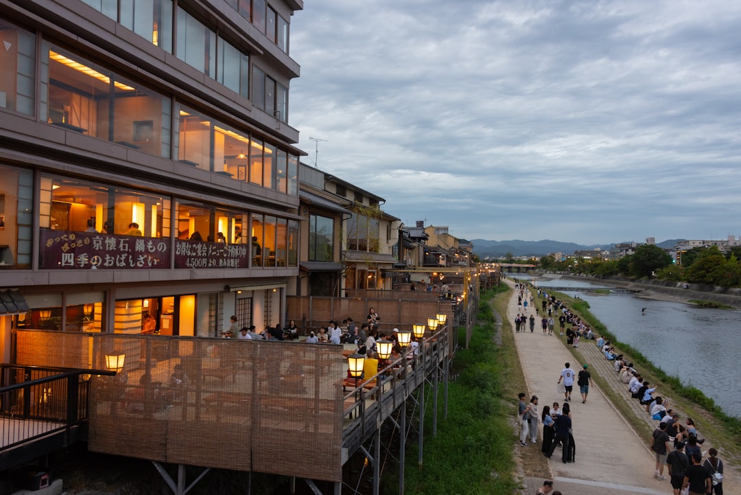 Căn hộ Q7 Saigon Riverside có đáng mua năm 2026? (Nhu cầu tìm hiểu tính đáng mua luôn cao, phù hợp người mua ở thực và nhà đầu tư. / Hỏi đáp: Căn hộ Q7 Saigon Riverside có phù hợp để ở và đầu tư không?)