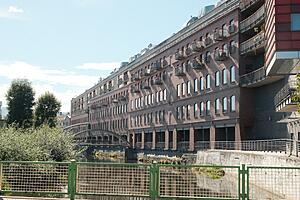 Căn hộ Q7 Saigon Riverside có nên mua thời điểm này? (Chạm vào tâm lý chờ thời điểm tốt, phù hợp nhóm người đang cân nhắc xuống tiền. / Hỏi đáp: Thời điểm nào mua Q7 Saigon Riverside là hợp lý nhất?)