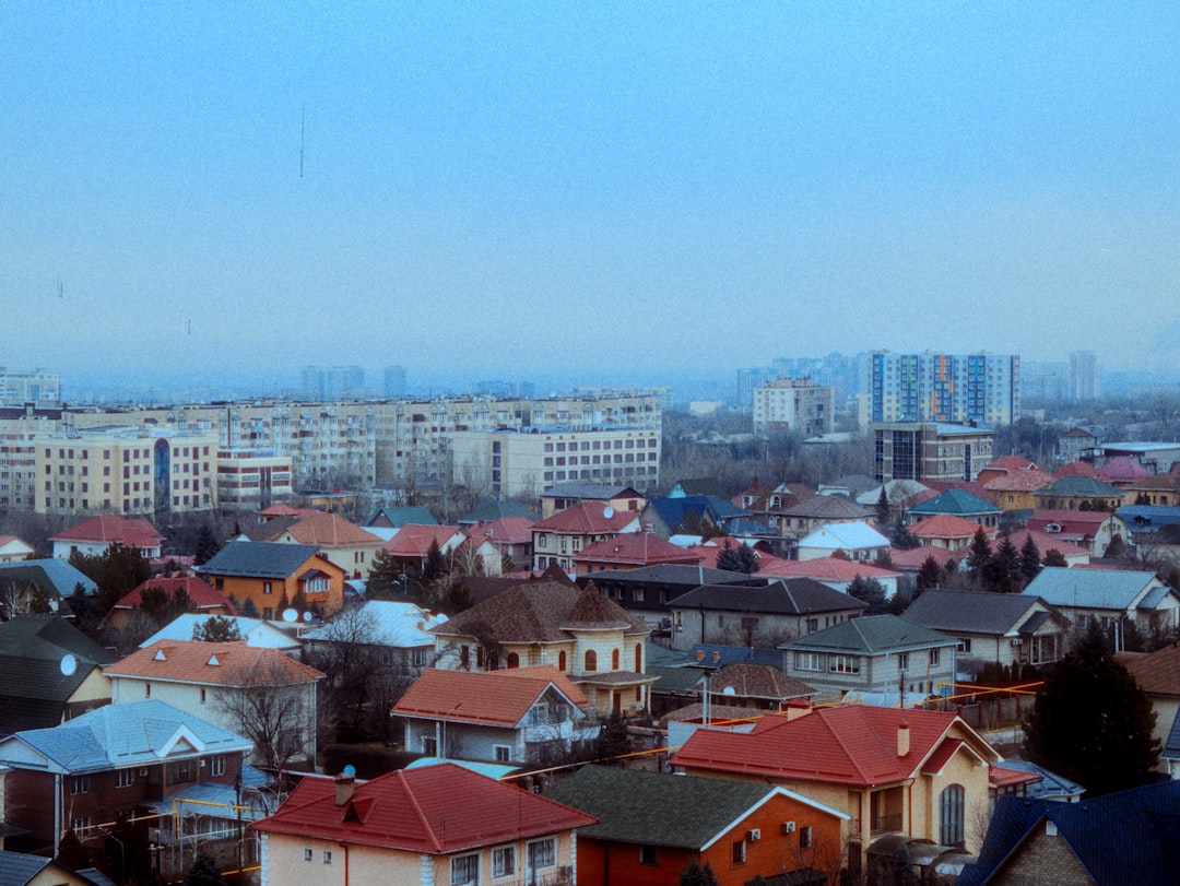 So sánh căn hộ đường Đào Trí và Nguyễn Văn Quỳ (Hai trục đường cùng khu Nam, dễ phát sinh nhu cầu so sánh vị trí, giá và khả năng khai thác. / Hỏi đáp: Nên chọn căn hộ đường Đào Trí hay Nguyễn Văn Quỳ để ở và đầu tư?) — hình 2
